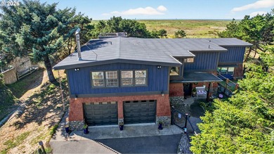 Beach Home For Sale in Warrenton, Oregon