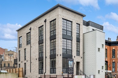 Beach Condo Sale Pending in Chicago, Illinois