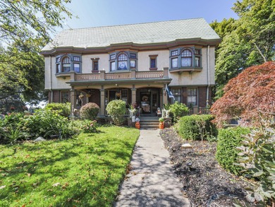 Beach Home For Sale in Manistee, Michigan