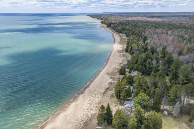 Beach Home For Sale in Sturgeon Bay, Wisconsin
