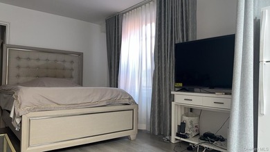 Beach Lot For Sale in Flushing, New York