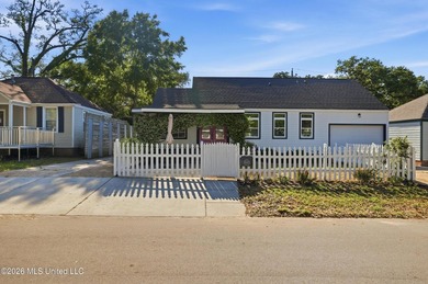 Beach Home For Sale in Biloxi, Mississippi
