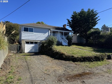 Beach Home For Sale in Gold Beach, Oregon
