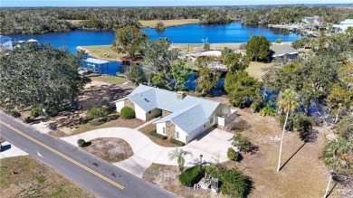 Beach Home For Sale in Homosassa, Florida