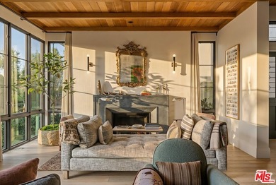 Beach Home For Sale in Marina Del Rey, California