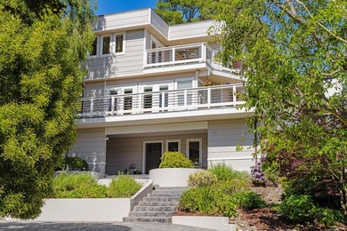 Beach Home For Sale in Aptos, California