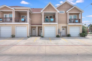 Beach Townhome/Townhouse For Sale in Port Aransas, Texas