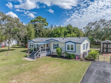 Beach Home For Sale in Homosassa, Florida