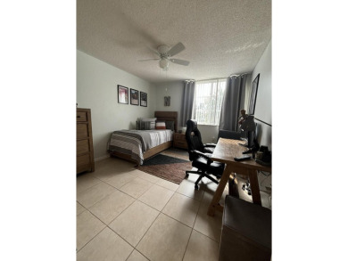 Beach Condo For Sale in Lake Worth, Florida