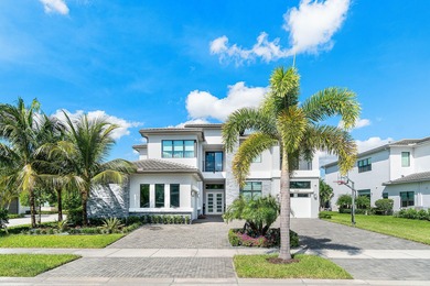 Beach Home For Sale in Boca Raton, Florida