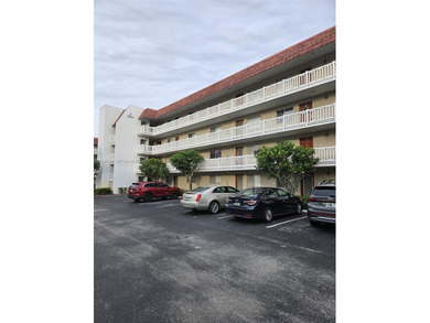 Beach Condo For Sale in Lauderhill, Florida