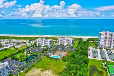 Beach Condo For Sale in Hutchinson Island, Florida