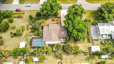 Beach Home For Sale in Venice, Florida