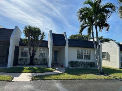 Beach Home For Sale in West Palm Beach, Florida