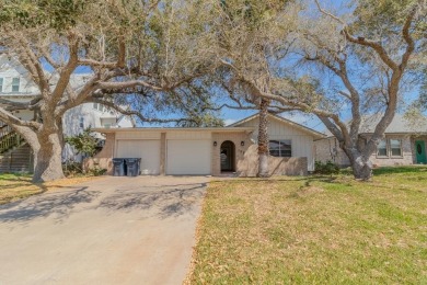 Beach Home For Sale in Rockport, Texas