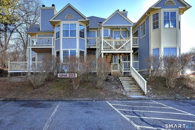 Beach Condo Sale Pending in East Haven, Connecticut