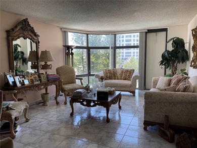 Beach Condo For Sale in Aventura, Florida