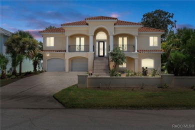 Beach Home For Sale in Crystal River, Florida