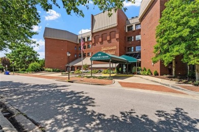 Beach Condo For Sale in Norfolk, Virginia