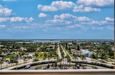 Beach Condo For Sale in Clearwater Beach, Florida