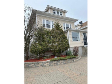 Beach Townhome/Townhouse For Sale in Far Rockaway, New York