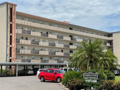 Beach Condo Sale Pending in Bradenton, Florida