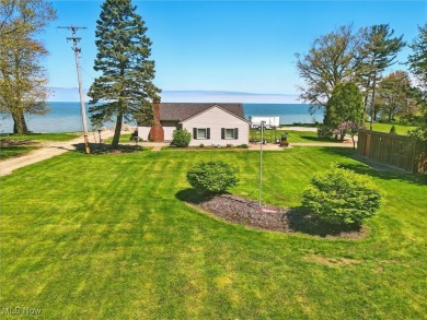 Beach Home For Sale in Conneaut, Ohio