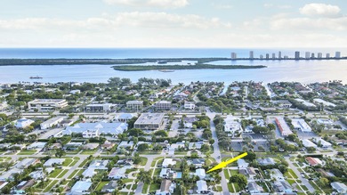 Beach Home For Sale in North Palm Beach, Florida