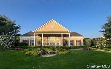 Beach Condo For Sale in Bay Shore, New York