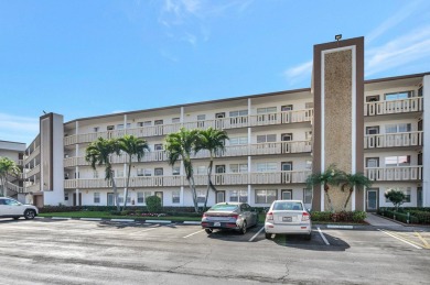 Beach Condo For Sale in Boca Raton, Florida