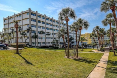 Beach Condo For Sale in Belleair Beach, Florida