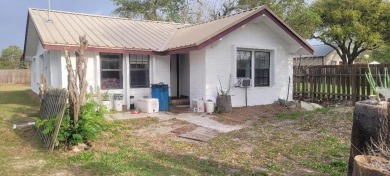Beach Home For Sale in Rockport, Texas