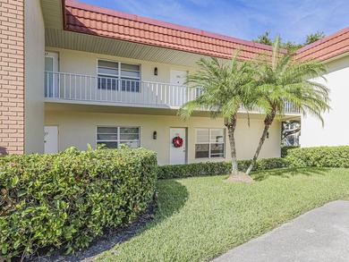 Beach Condo For Sale in Vero Beach, Florida