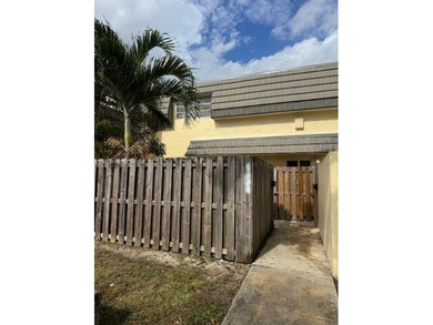 Beach Condo For Sale in Miami, Florida