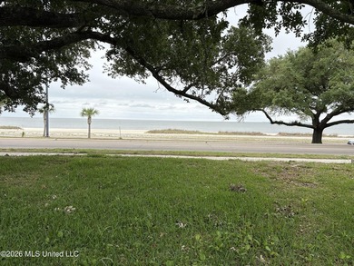 Beach Lot For Sale in Biloxi, Mississippi