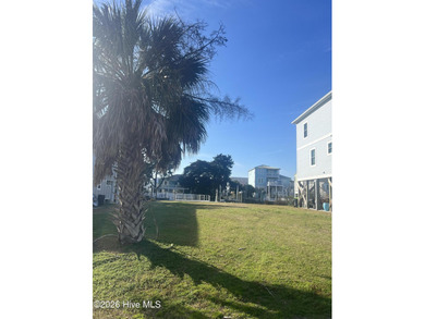 Beach Lot Active Under Contract in Holden Beach, North Carolina