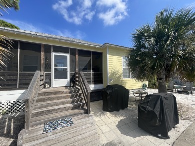 Vacation Rental Beach Cottage in Gulf Shores, Alabama