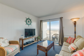 Nicely decorated unit in Low-rise building + Free Attraction - Beach Vacation Rentals in North Myrtle Beach, South Carolina on Beachhouse.com