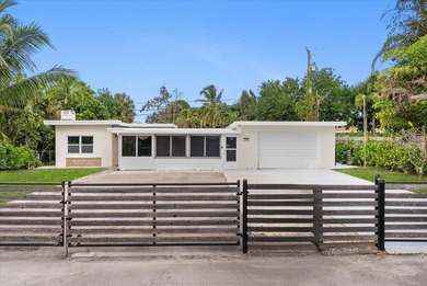 Beach Home For Sale in North Palm Beach, Florida