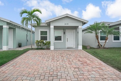 Beach Home For Sale in West Palm Beach, Florida