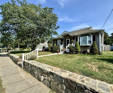 Beach Home For Sale in Milford, Connecticut