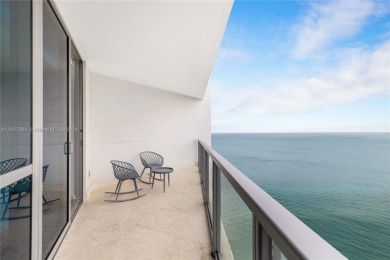 Beach Condo For Sale in Hollywood, Florida