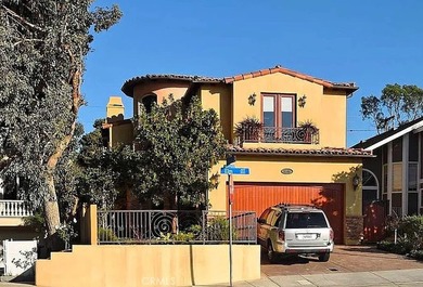 Beach Home For Sale in Manhattan Beach, California