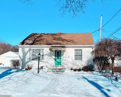 Beach Home For Sale in Saint Francis, Wisconsin