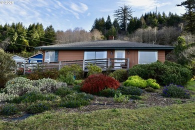Beach Home For Sale in Gold Beach, Oregon