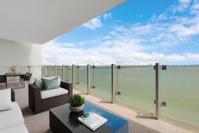 Beach Condo For Sale in Miami, Florida