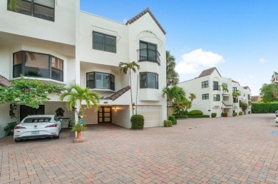 Beach Condo For Sale in Juno Beach, Florida