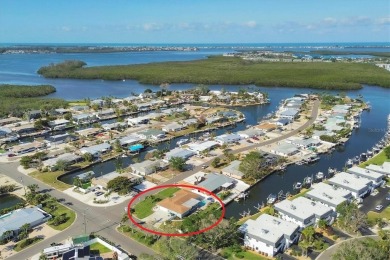 Beach Home For Sale in Bradenton, Florida