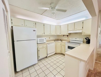 Beach Condo For Sale in Greenacres, Florida