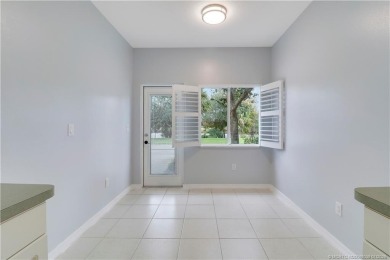 Beach Townhome/Townhouse For Sale in Port Saint Lucie, Florida